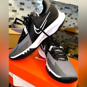 Snickers shoes, news and ready to use.